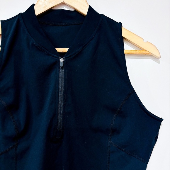 HALARA Black sports top - Picture 3 of 6